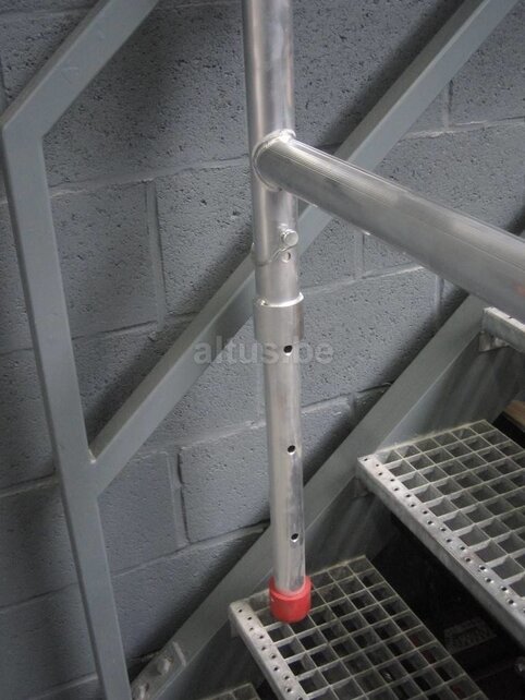 Big-1 trapgat steiger 1.85 x 1.90m compleet