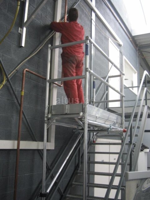 Big-1 trapgat steiger 1.85 x 1.90m compleet