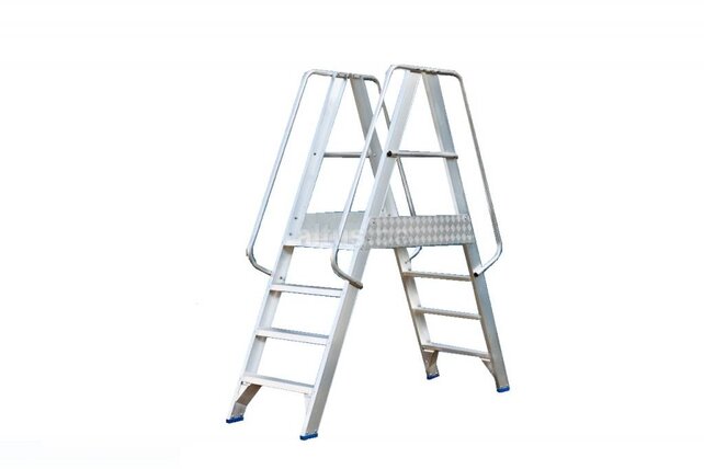 Solide professioneel platform dubbele toegang  2 x 4 treden 1.00m