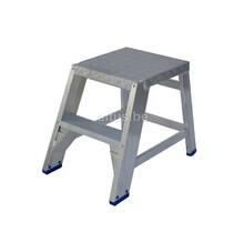 Solide professionele montage trap 2 treden inclusief bordes
