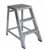 Solide professionele montage trap 3 treden inclusief bordes