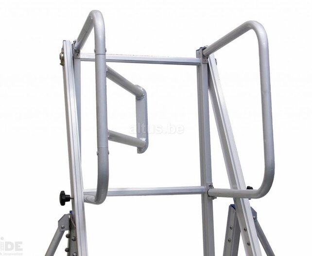 Solide professioneel telescopisch werkplatform 360° leuning 4-6 treden