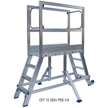 Solide  mobiel werkplatform  2 x 3 treden 0,75m