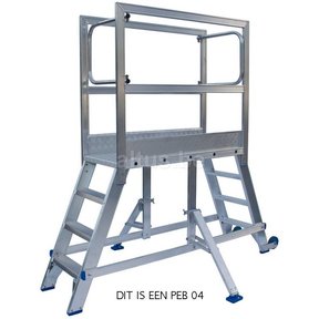Solide  mobiel werkplatform  2 x 3 treden 0,75m