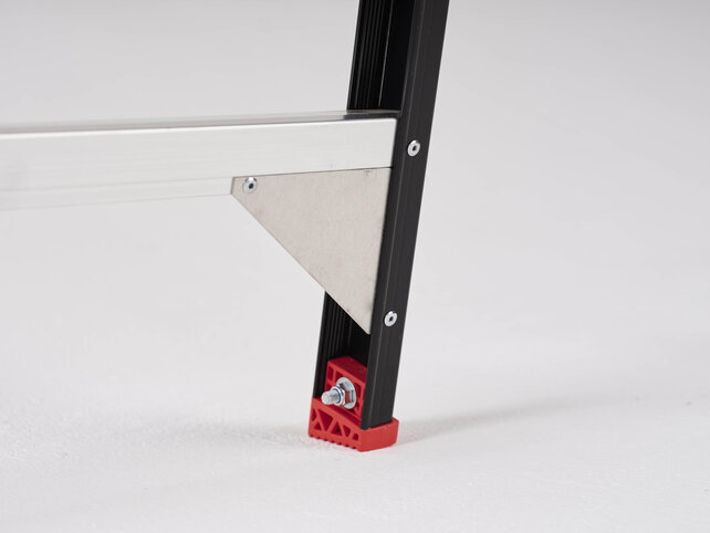 Altrex enkel oploopbare professionele trap met leuning 5 treden