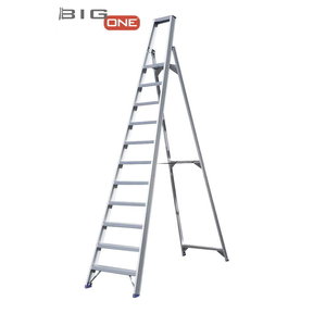 Trapladder 11-treden- stahoogte 2.75m