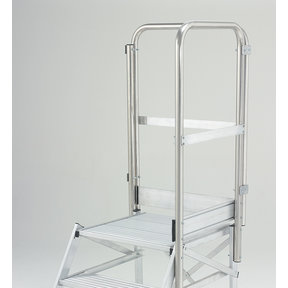 Frontale leuning voor podium by tubesca
