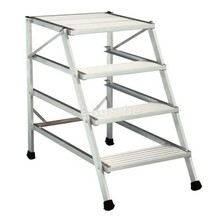4-treden 98cm stahoogte Podium 60x60