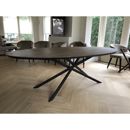 Eettafel Rimora | Ovaal | Donker eiken