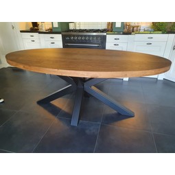 Eettafel Liora | Ovaal | Eiken Eettafel Liora | Ovaal | Eiken
