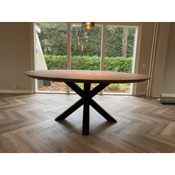 Eettafel Elarin | Rond | Eiken