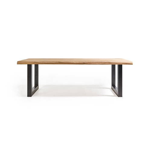 Een boomstamtafel op maat gemaakt!