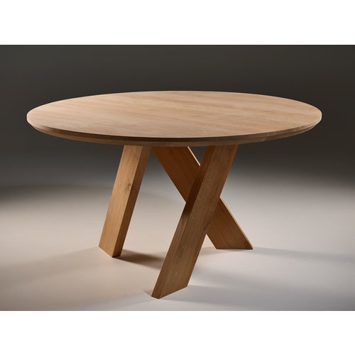 fotografie defect Ophef Ronde houten tafel met houten poten - Houtentafelshop.nl
