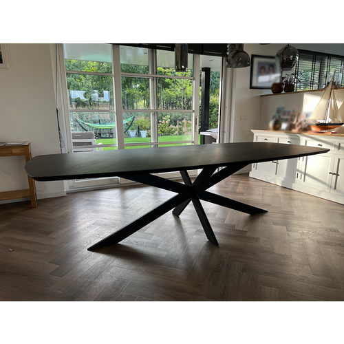 Visgraat eettafel Linel | Deens ovaal | Donker eiken