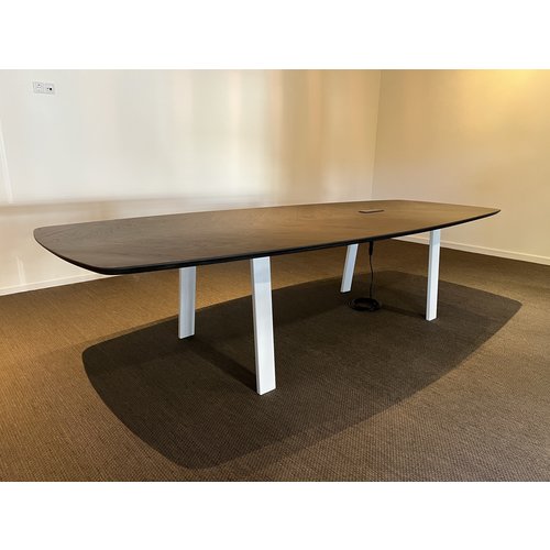 Nexor | Deens ovale vergadertafel