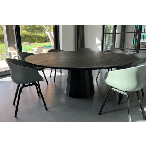 Bruno | Zwarte ronde eettafel
