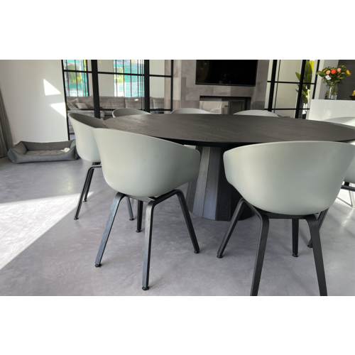 Bruno | Zwarte ronde eettafel