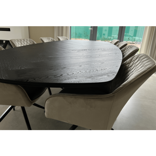Rimon | Elegante visgraat tafel Rimon | Elegante visgraat tafel