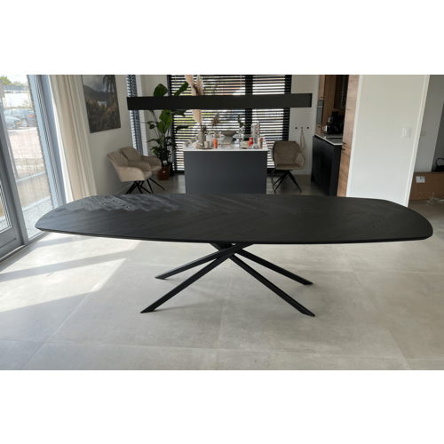 Visgraat eettafel Rimon | Deens ovaal | Zwart