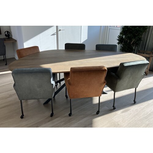 Eettafel Lavira | Kiezel | Donker eiken