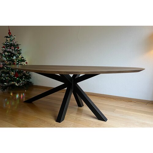 Eettafel Mylo | Druppelvorm | Donker eiken