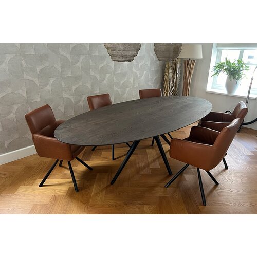 Hero | Elegante bruine tafel