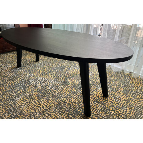 Feyia | Stijlvolle ovale tafel zwart