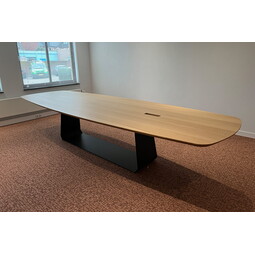Vergadertafel Lovian | Deens ovaal | Licht eiken