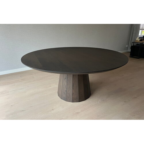 Eettafel Bruno | Rond | Donker eiken