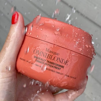 Omniblonde Magically Transforming Tomato Masque