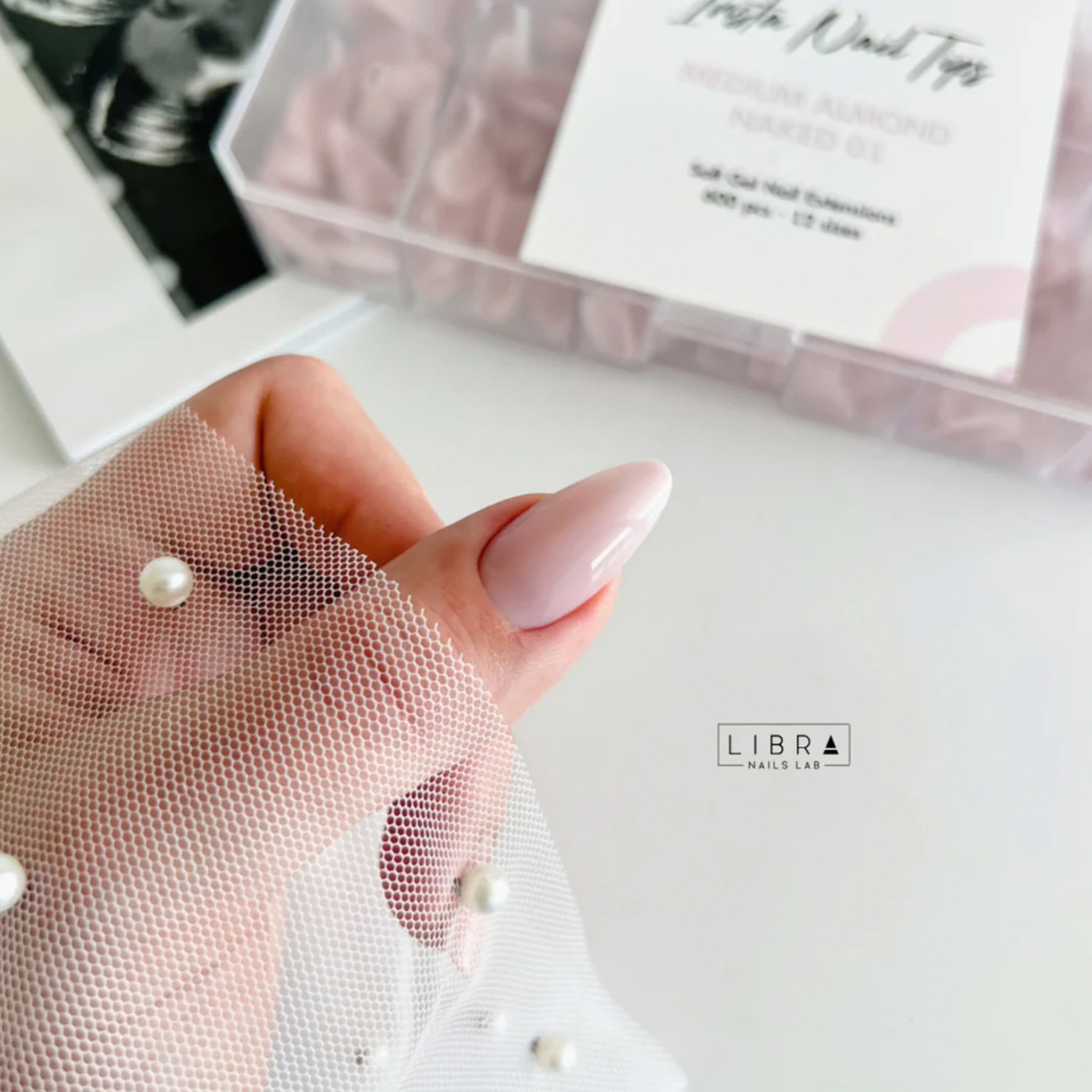 Libra Insta Nail Tips amande naked 01