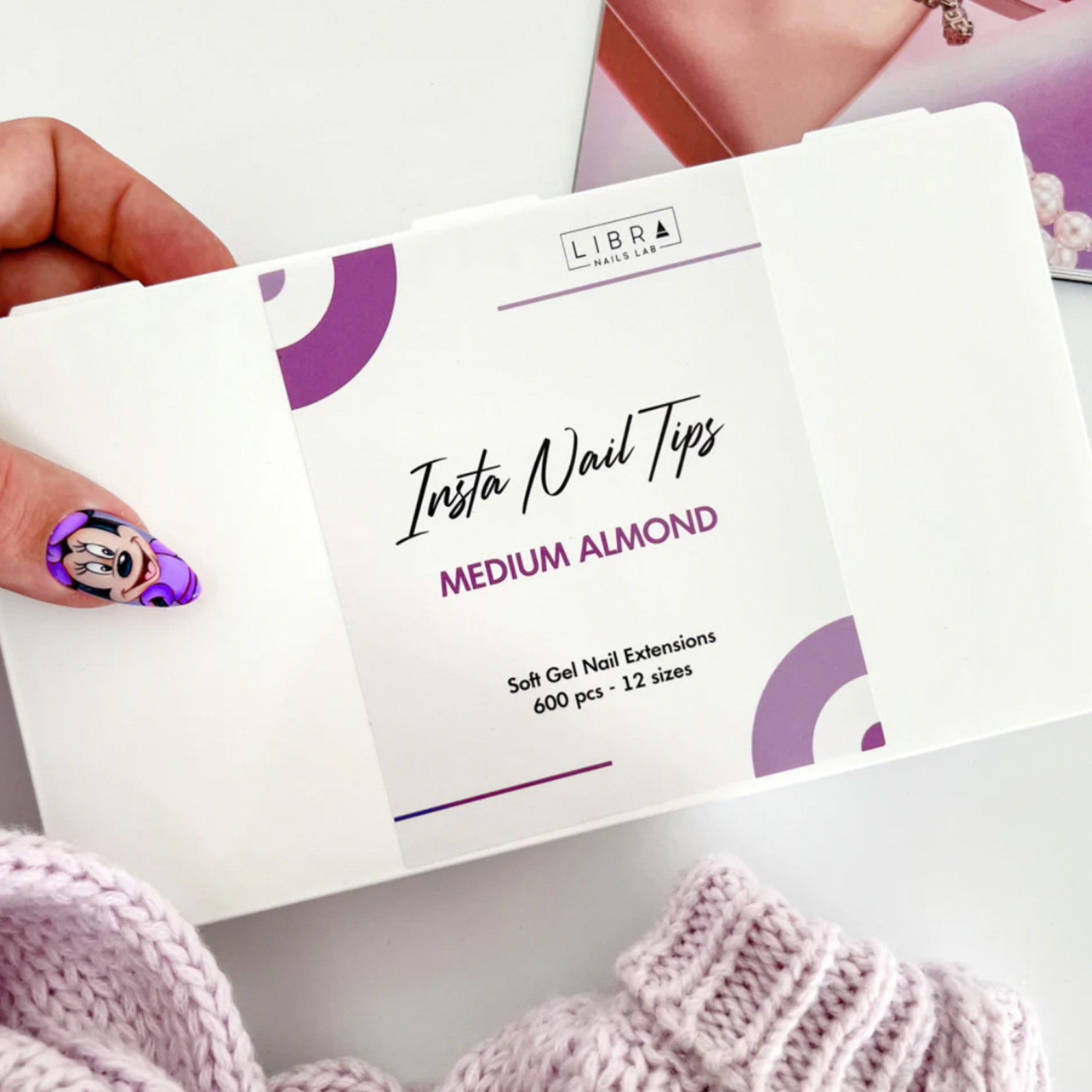 Libra Insta Nail Tips medium almond