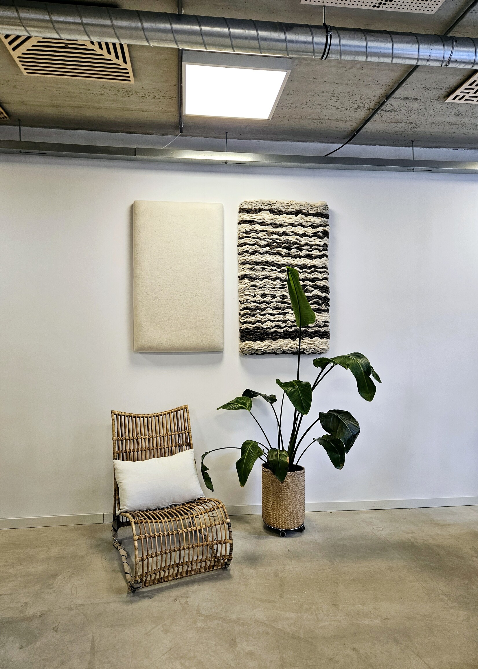 Wollen wandpaneel (120x75cm) - handgemaakt van echt schapenwol