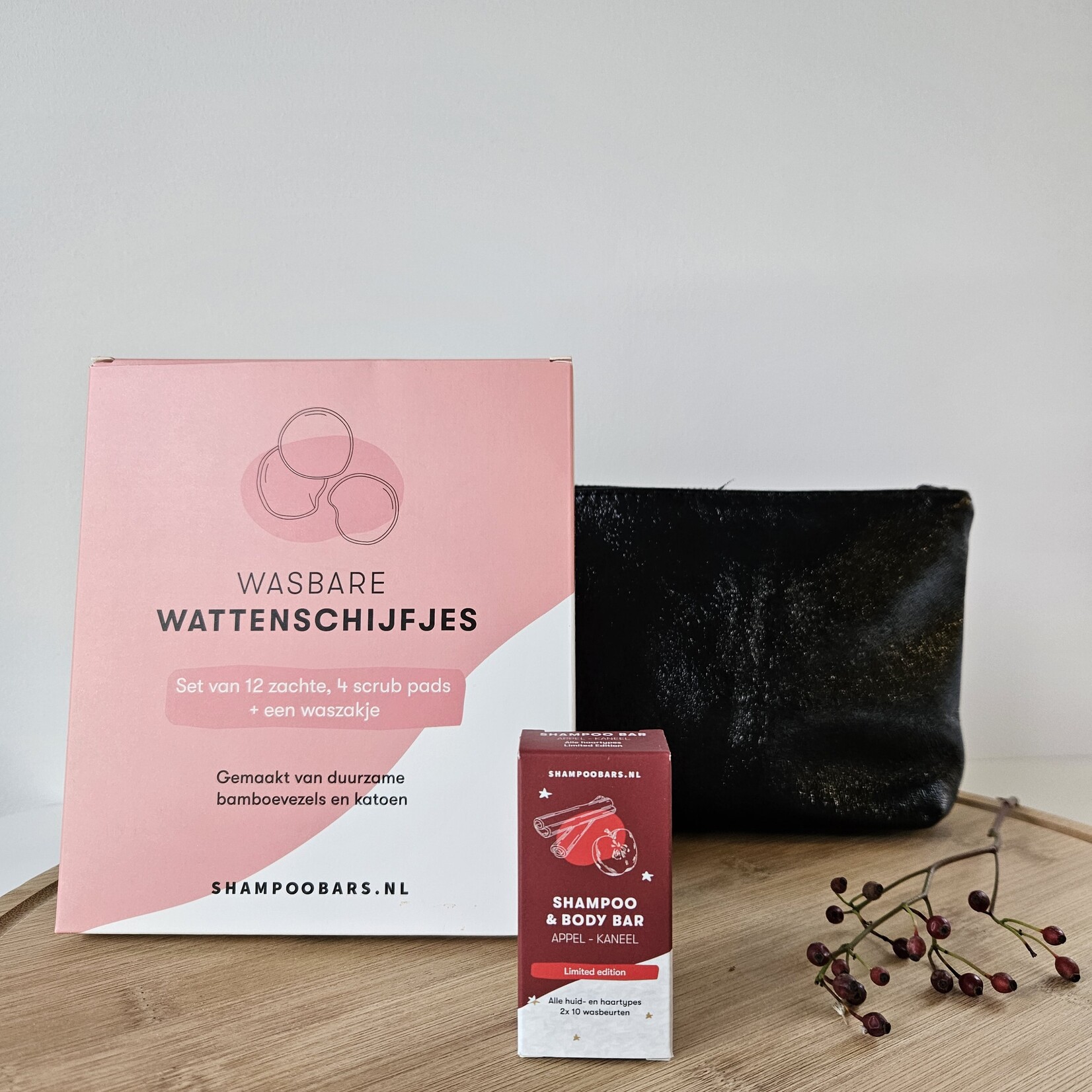 Cadeauset Beautybag, Minibars &  Wasbare wattenschijf