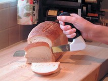 Broodmes Met Gehoekt Handvat huismerk kopen in de aanbieding