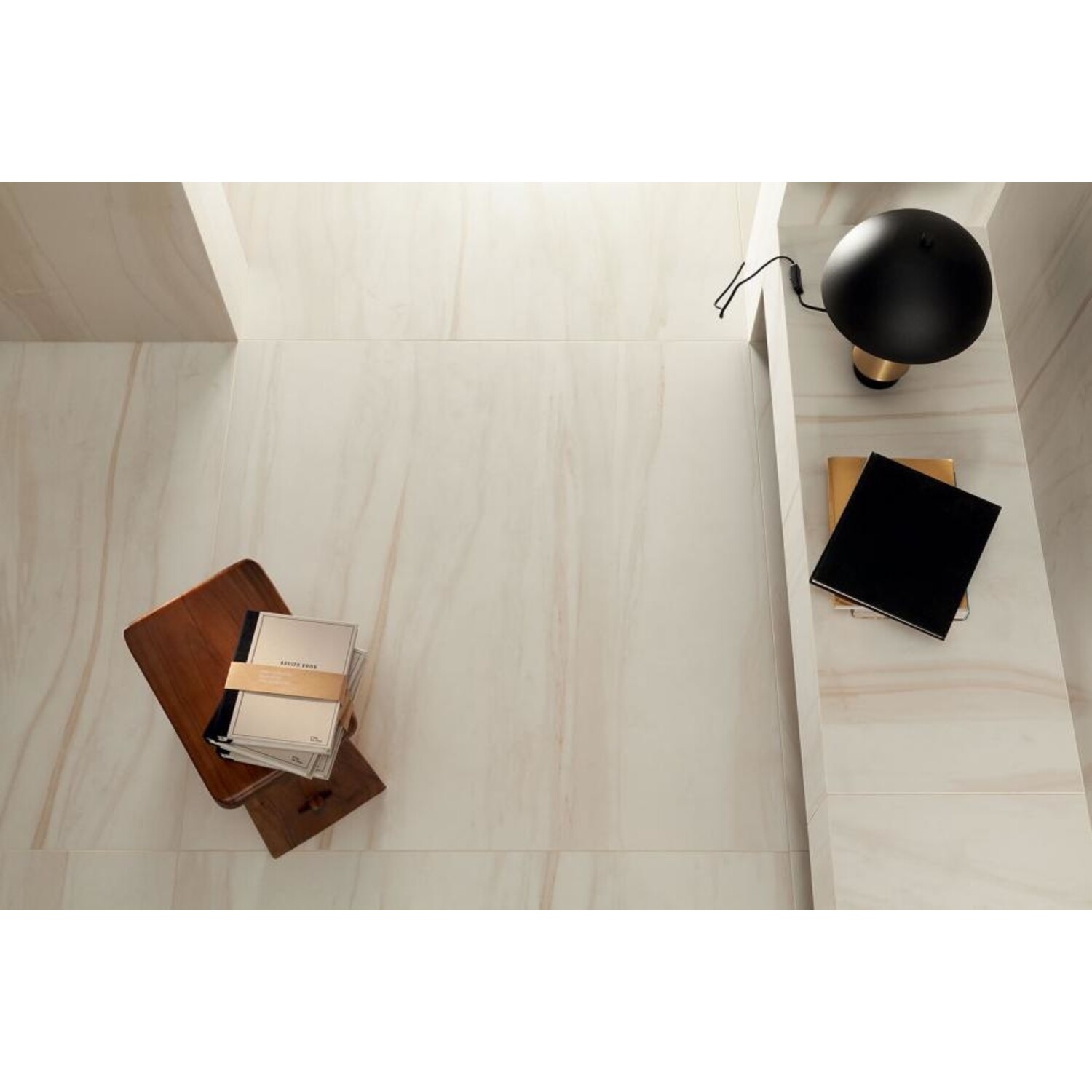 Tender Stone 275 x 120 Tegel