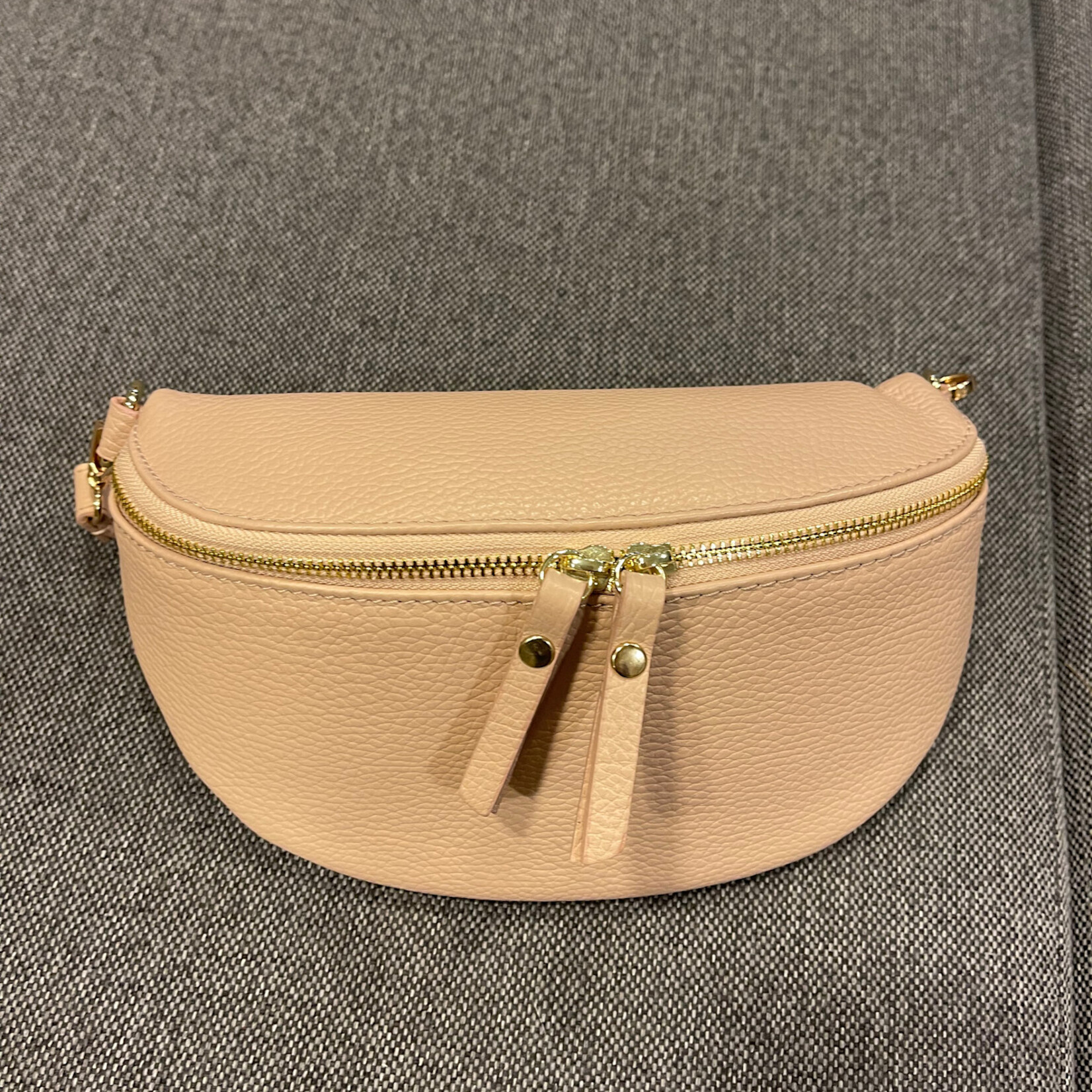 Giuliano Cross-over nude 2 hang