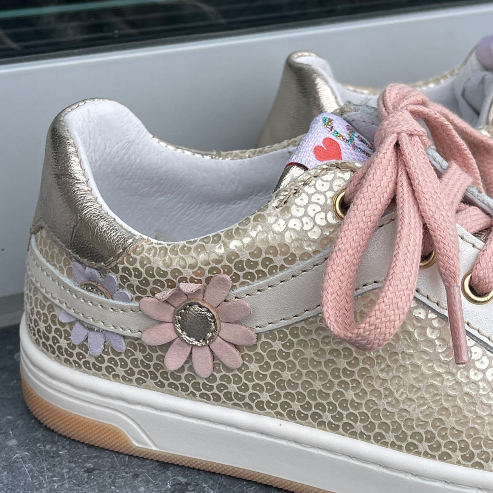 Fr.Romagnoli Sneaker goud bloem
