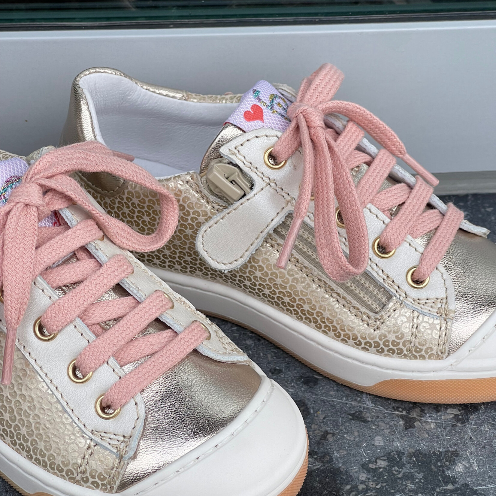 Fr.Romagnoli Sneaker goud bloem