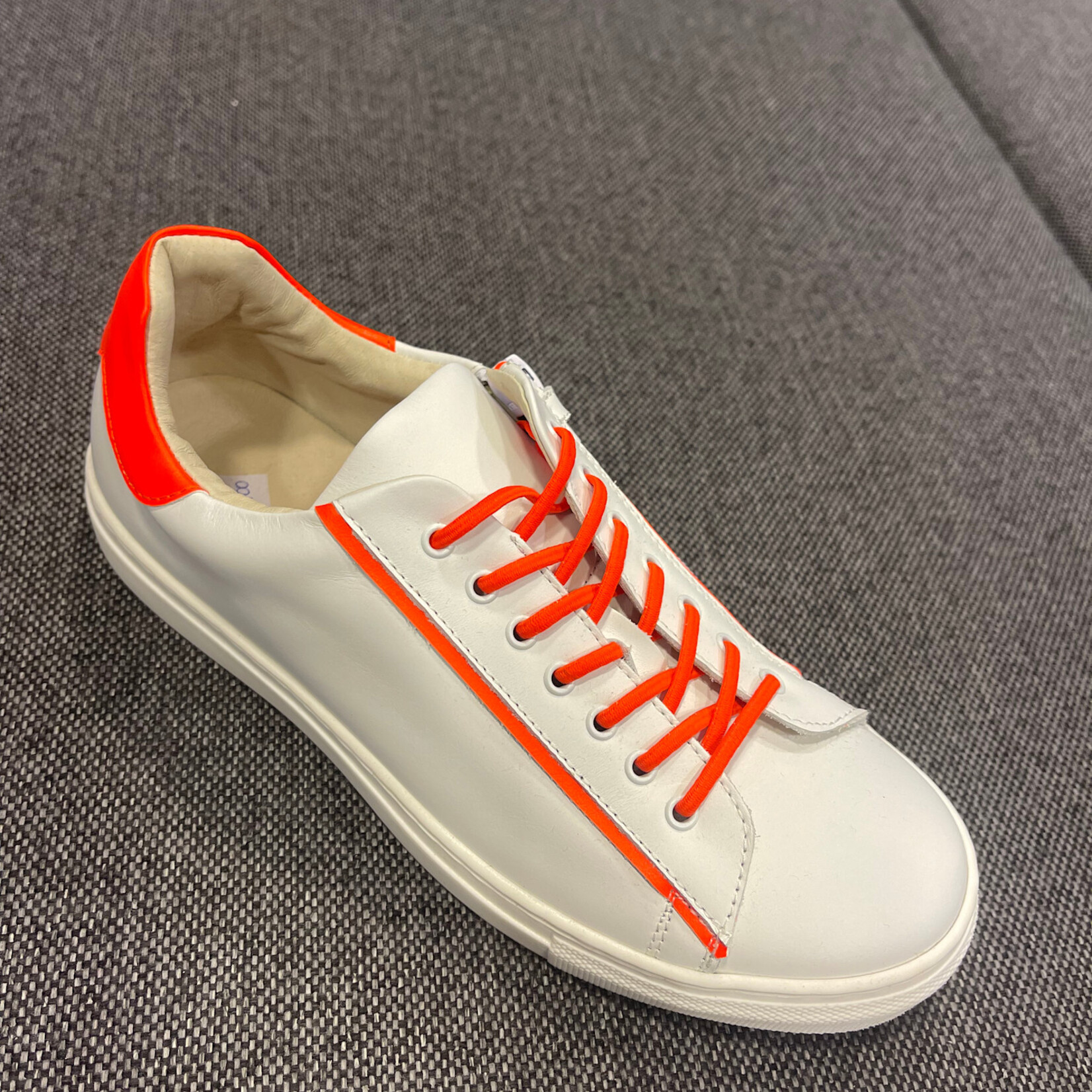 Wit/fluo-oranje