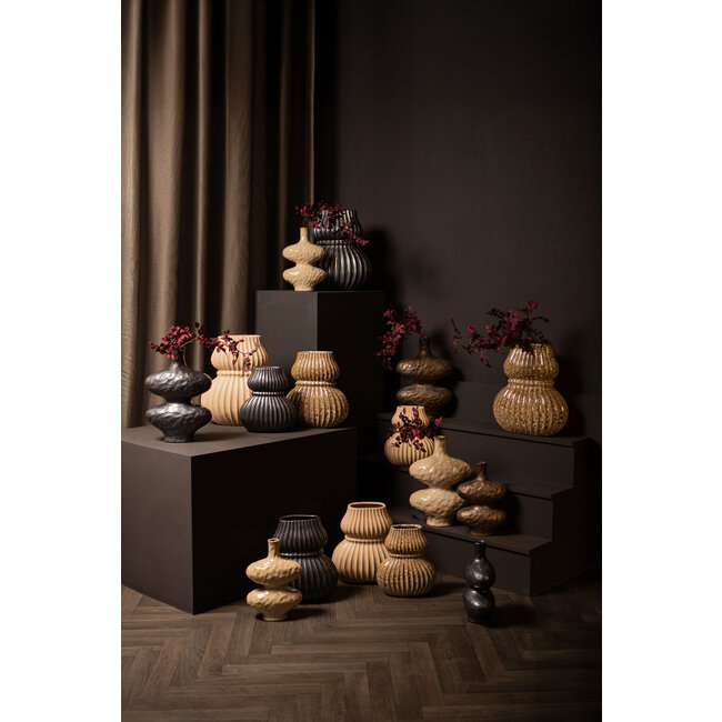 PTMD Chelsean Cream oval bulby shaped ceramic vase S