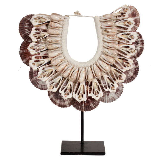 Schelpenketting op voet 24x7x26cm