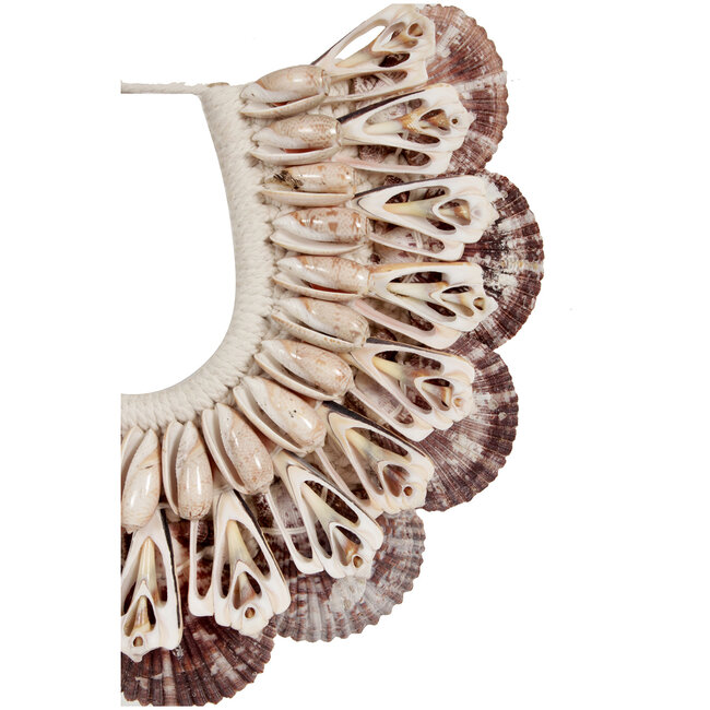 Schelpenketting op voet 24x7x26cm