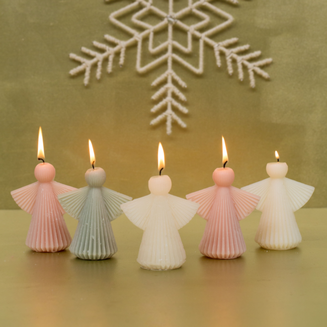 Grooved Angel kaars  S off white