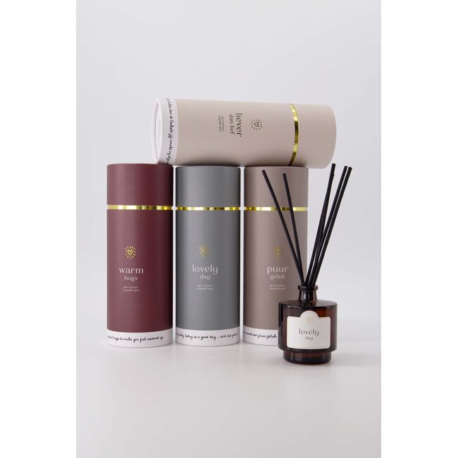 Zusss Geurstokjes in koker warm hugs donkerrood