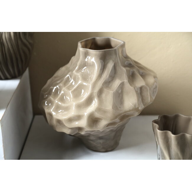 PTMD Moises Taupe irregular dented glass vase L