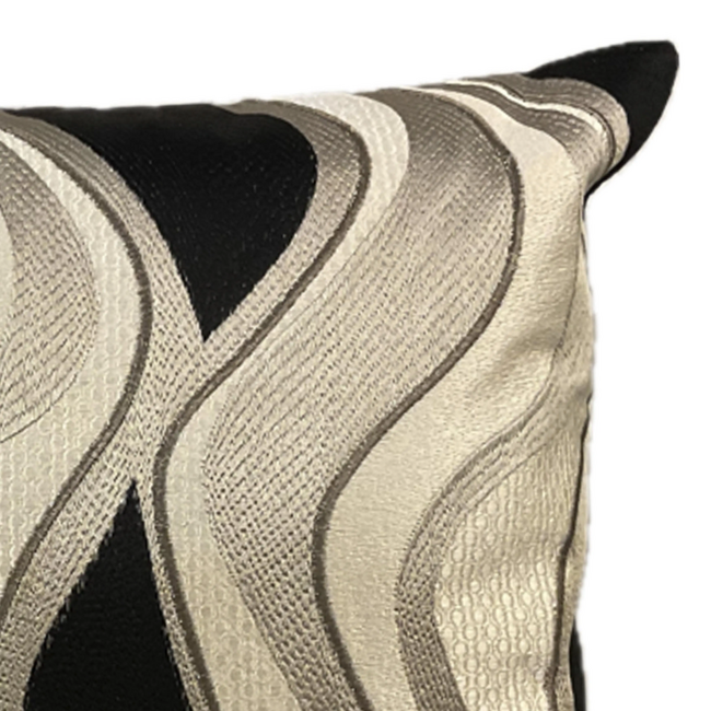 Colmore Cushion RUBY 50x50cm champagne black