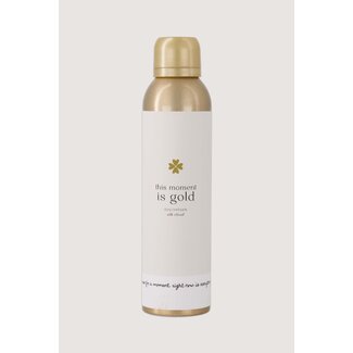 Zusss Doucheschuim this moment is gold