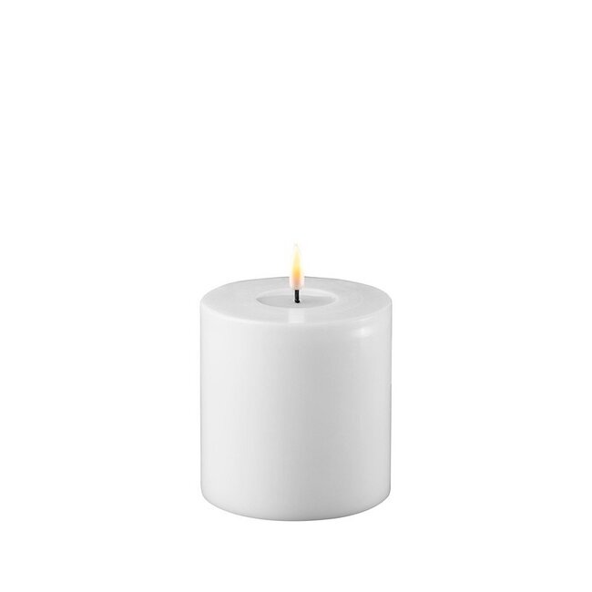 Deluxe Homeart White Real Flame LED Candle Ø10x10cm