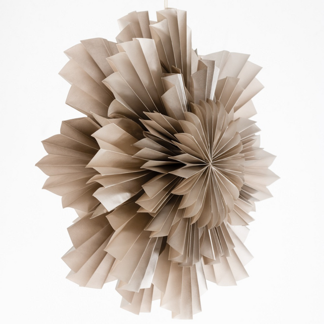 Kerstster flower 40cm taupe met pendel